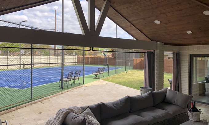 Plano Casa | 4BR & 4BTH w/ Tennis Crt & Pool