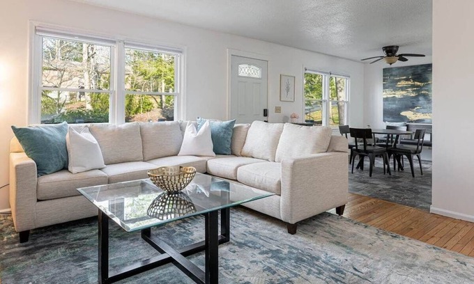 Royal Pines Casa | 4BR Home Minutes to DOWNTOWN, RAD & BILTMORE