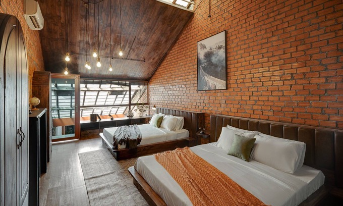 Downtown Ho Chi Minh City Casa | 4BR Industrial Gem with Rooftop Garden by Bến Thành