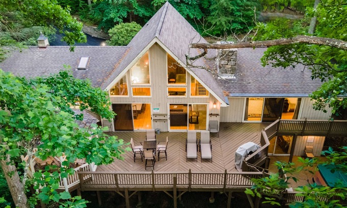 Woodfin Casa | Serene Montaña Alquiler de casa - Asheville jacuzzi aceptan mascotas