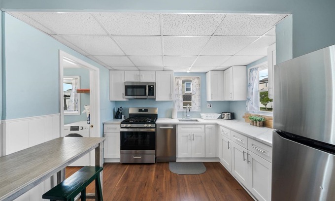 North Wildwood Casa | 4BR Shore House-Close To The Action