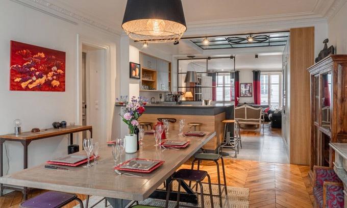 Quartier Saint-Georges Apartamento | 4BR - Spacious, Bright & Central