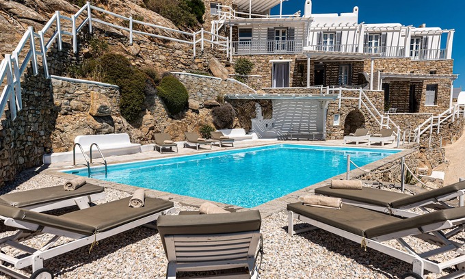 Psarou Villa | 3BR Villa Thelgo Mykonos I