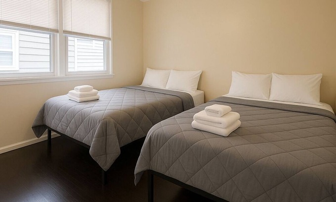 Old Town Apartamento | 4C Free Wi-Fi LAX DTLA Fabulous 2-bedroom apartment in Torrance, Disney, Beach