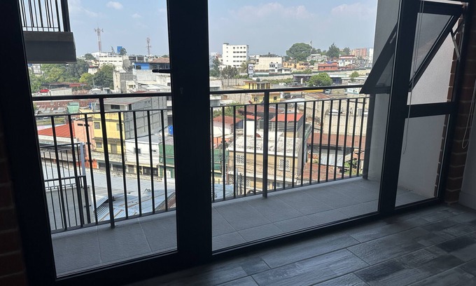 Zona 4 Apartamento | 4Grados North in Canton Exposición