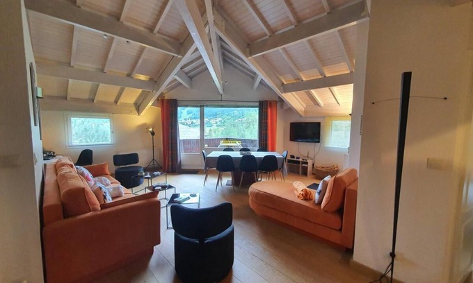 La Salle-les-Alpes Apartamento | 4.o piso, vista estación, chimenea o estufa a leña, tv, 120m², Serre Chevalier