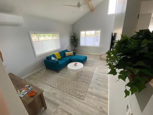 Larkspur Casa | 4th Street