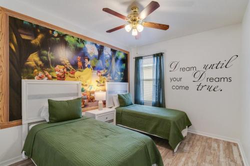 Sunset Ridge Casa | 5-3 Pool Home Located In Sunset Ridge Community!