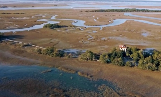 Isle of Palms Apartamento | 5 Acre Estate with 7 Private Islands on Deep Water