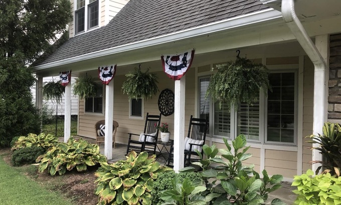 Wardour Casa | 5 BDRM across from the USNA Stadium
