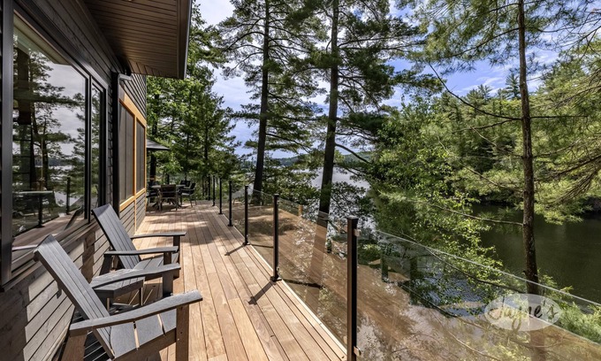 Rosseau Cabaña | 5 bed 3 bath cottage on Lake Rosseau