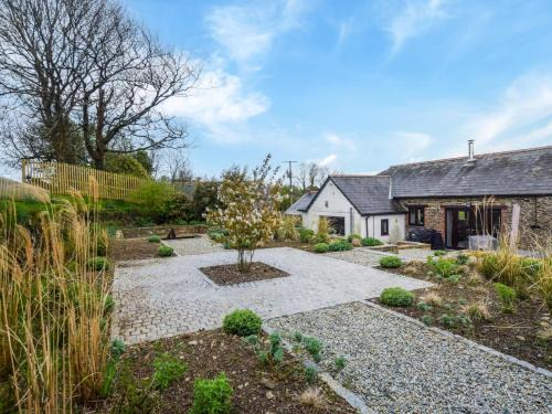 Looe Casa | 5 Bed in Looe 86136