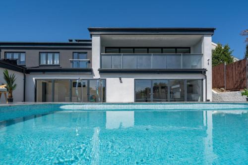 Shanklin Casa | 5 Bed in Shanklin oc-s33401