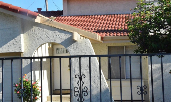 Edenvale Casa | 5 BEDROOM 3 FULL BATH ON THE HILL SOUTH SAN JOSE