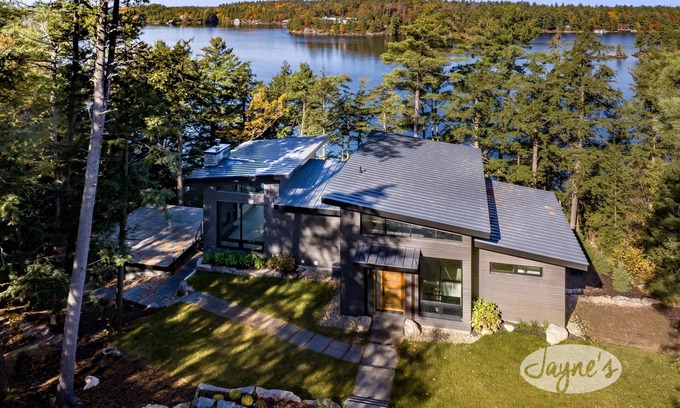 Seguin Cabaña | 5 bedroom 5 bath Brand New Build on Lake Joseph
