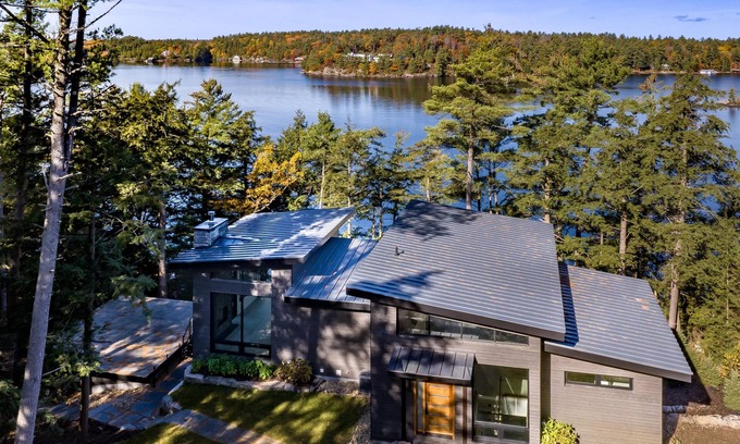Seguin Cabaña | 5 bedroom 5 bath Brand New Build on Lake Joseph