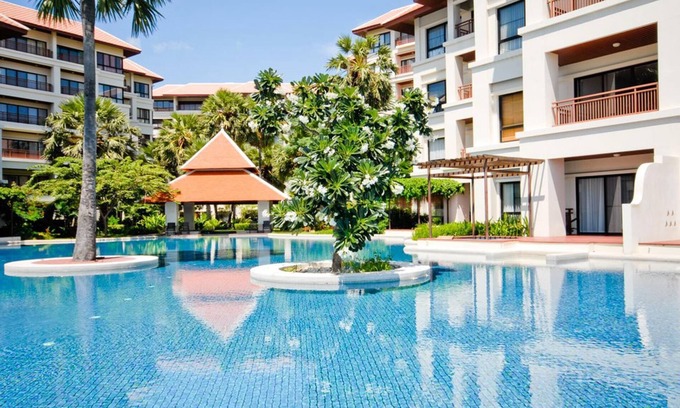 Pak Nam Pran Condominio | 5 Bedroom Amazing Condo On The Beach. (Santi)