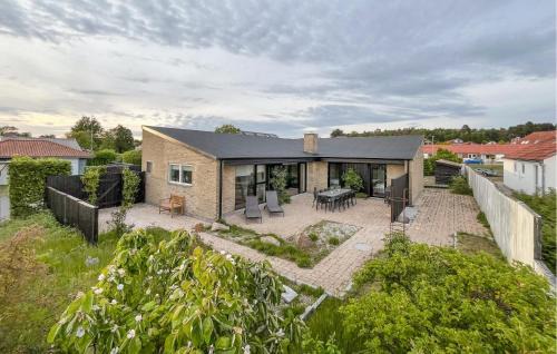 Vibæk Strand Casa | 5 Bedroom Awesome Home In Ebeltoft