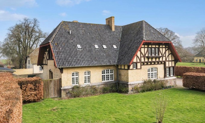 Naestved Casa | 5 Bedroom Cozy Home In Næstved
