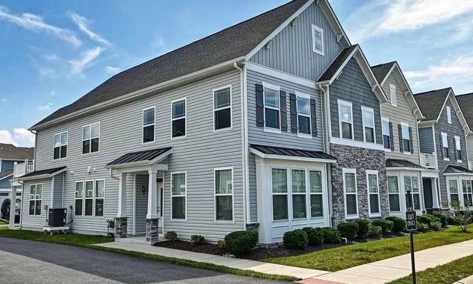 Frankford Casa | 5 bedroom home in Ocean View Beach Club -w/shuttle service to Bethany Boardwalk!