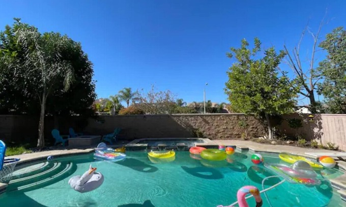Corona Casa | 5-bedroom Home with Pool <30 miles to Disneyland