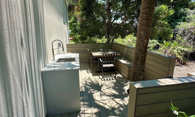Miramar Beach Casa | 5-bedroom house close walk to Miramar Beach with splash pool