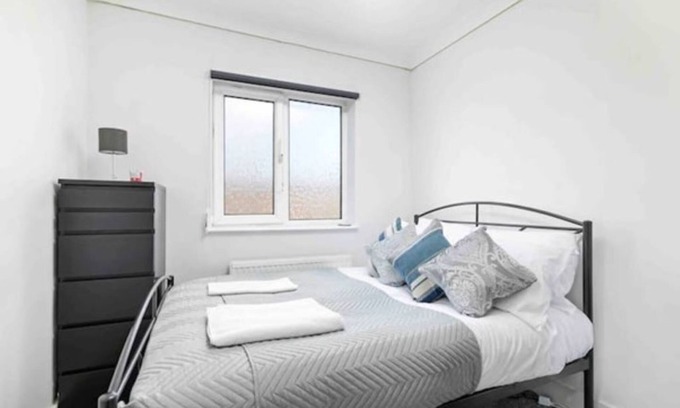 Chapel End Casa | 5 BEDROOM HOUSE IN WALTHAMSTOW E17