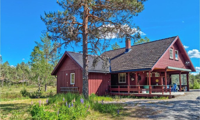 Evje Casa | 5 Bedroom Lake Front Home In Hornnes