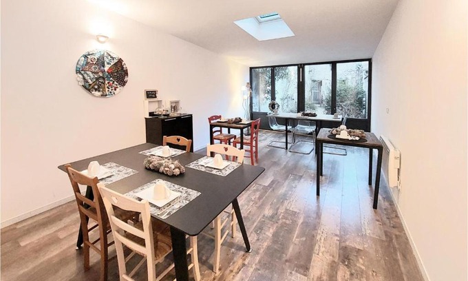 Magny-en-Vexin Casa | 5 Bedroom Lovely Home In Magny-En-Vexin