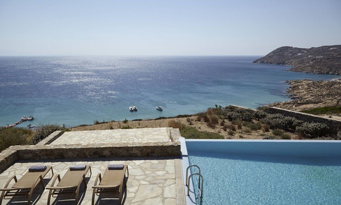 Elia Villa | Villa de lujo de 5 dormitorios con piscina e increíbles vistas al mar cerca de la playa de Elia