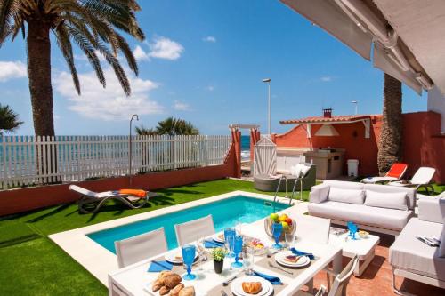 Playa del Ingles Villa | 5-Bedroom Oceanfront Villa with Private Pool