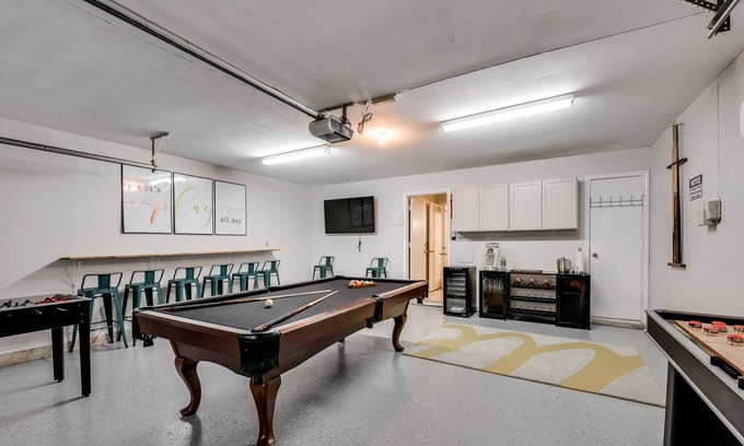 Rowlett Casa | 5 Bedroom Pool & Spa Handicap Accessible