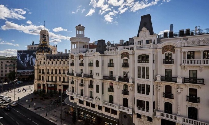 Justicia Apartamento | 5 bedrooms 5 bathrooms furnished - Center - spacious with terrace