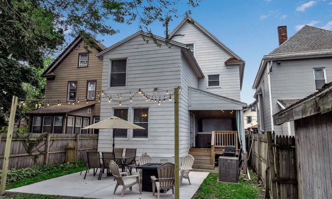 Buffalo Casa | 5 BR Home w/ Hot Tub & Game Room