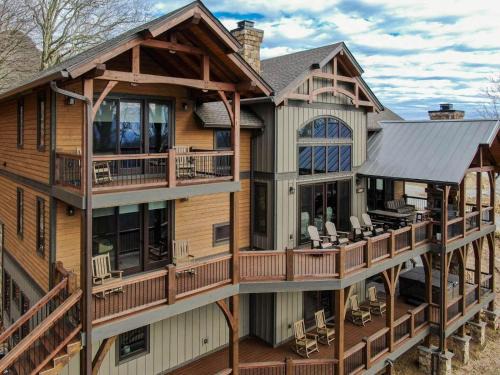 Banner Elk Casa | 5 Cubs Lodge at Eagles Nest