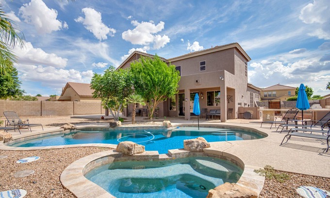Augusta Ranch Casa | 5 King beds! Large home, sleeps 18 in beds! Outdoor pool and firepit!