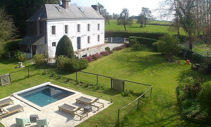 Saint-Philbert-des-Champs Casa | 5* listed house with heated pool in the heart of the Pays d'Auge