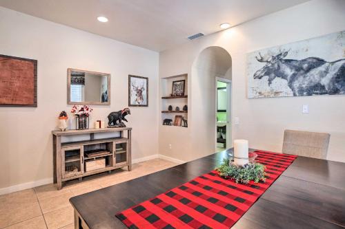 Big Bear City Casa | 5 Mi to Big Bear Lake Cozy Cottage with Hot Tub