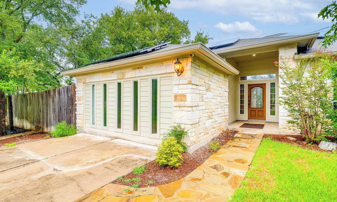 Leander Casa | 5 Mi to Lake: Cedar Park Home w/ Outdoor Oasis