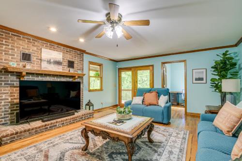 Tigerville Casa | 5 Mi to Lake Robinson BBQ-Ready Home with Pool