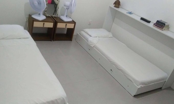 Lauro de Freitas Apartamento | 5 min de playa de Villas; simple, limpio y buen precio
