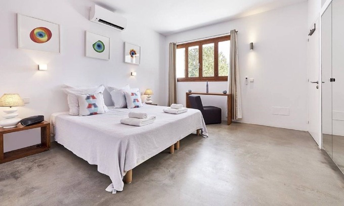 Ibiza Island Casa | ¡A 5 min de la playa! Casa con piscina privada para 8 personas