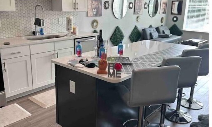Eastside Condominio | 5 min from downtown Savannah