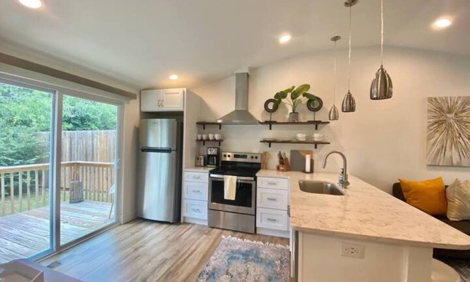 Greenville - Spartanburg Cabaña | 5 Minute Drive to Downtown Greenville!