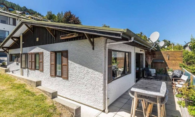 Queenstown City Centre Apartamento | 5 minute walk into town, carpark and views of lake and mountains