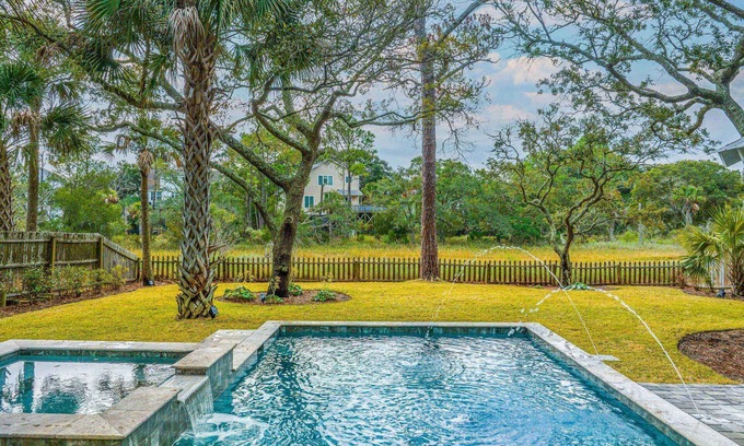 Sunset Point Casa | 5 Minute Walk to Beach; Private Pool NOW OPEN; Small Dogs May Be Welcome!