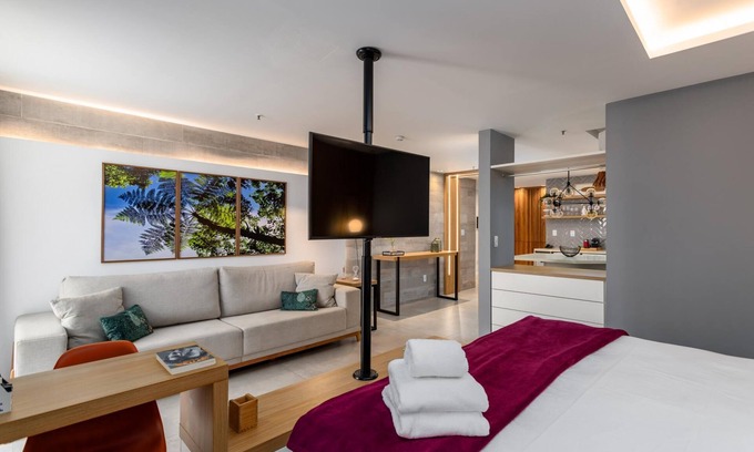 Flamengo Apartamento | 5 minutes from Flamengo Beach | CZL505