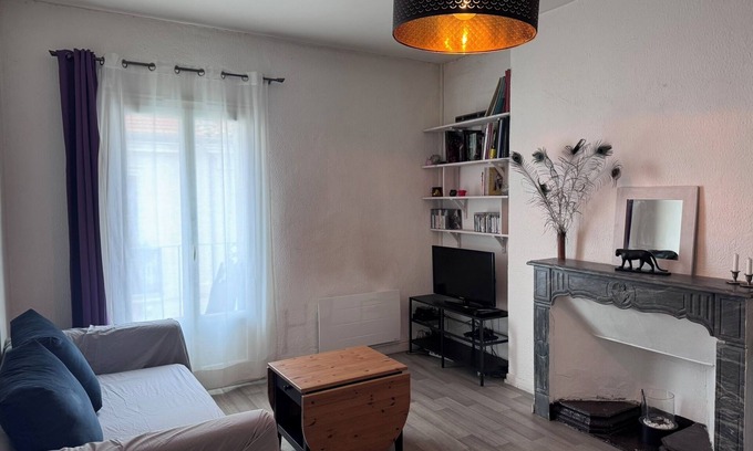 Gares Apartamento | 5 minutes from Place de la Comédie-Charming 2-bedroom apartment