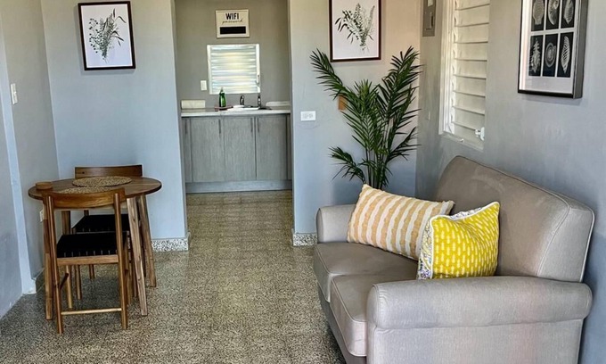 Ceiba Casa | 5 Minutes to beaches and 10 minutes to Vieques & Culebra Island ferry & Airport.