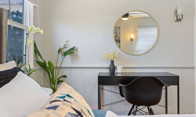 Monrovia Casa | 5 Minutes To Old-Town Monrovia New Listing Special Book Now!